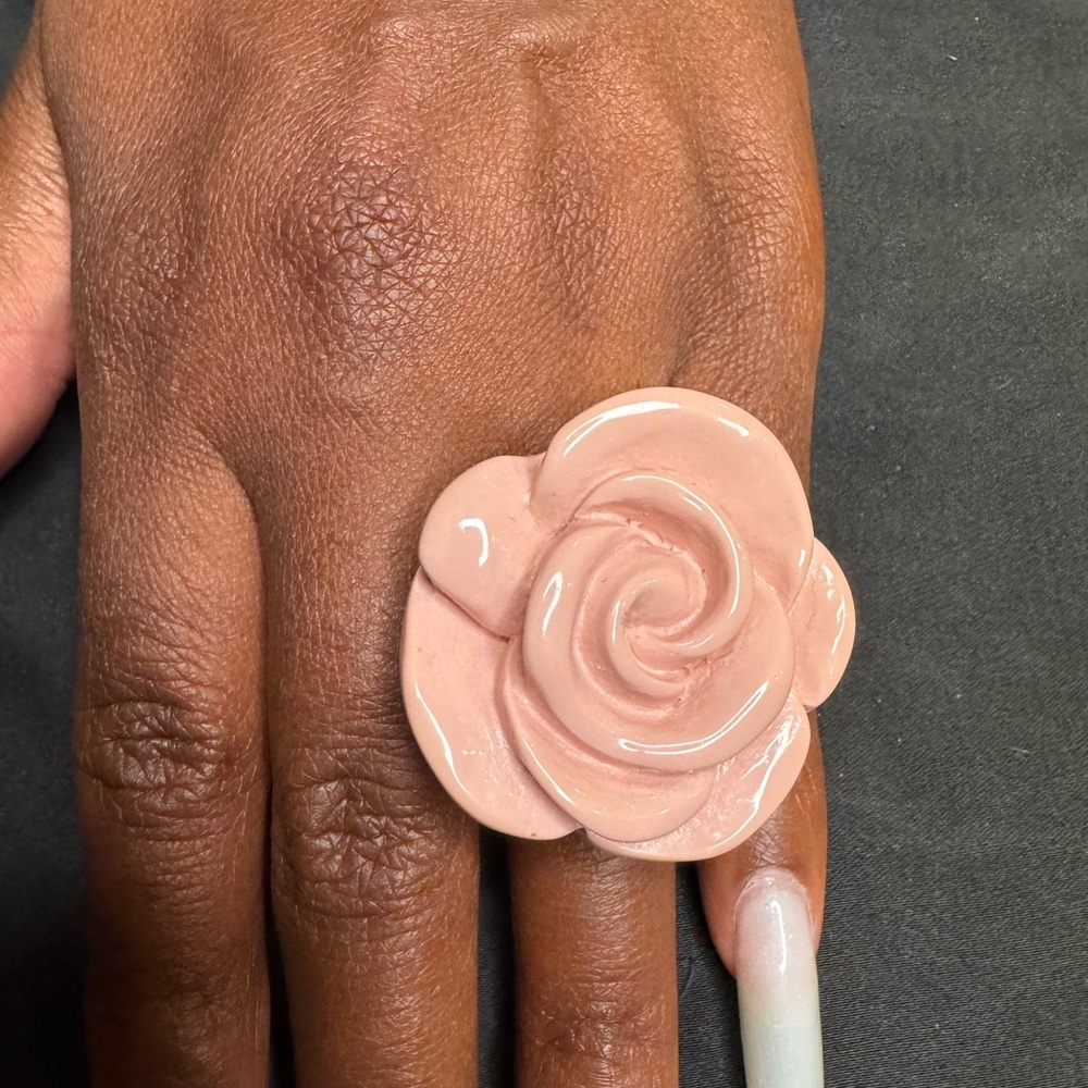 Flower Ring - Picture 3 of 6